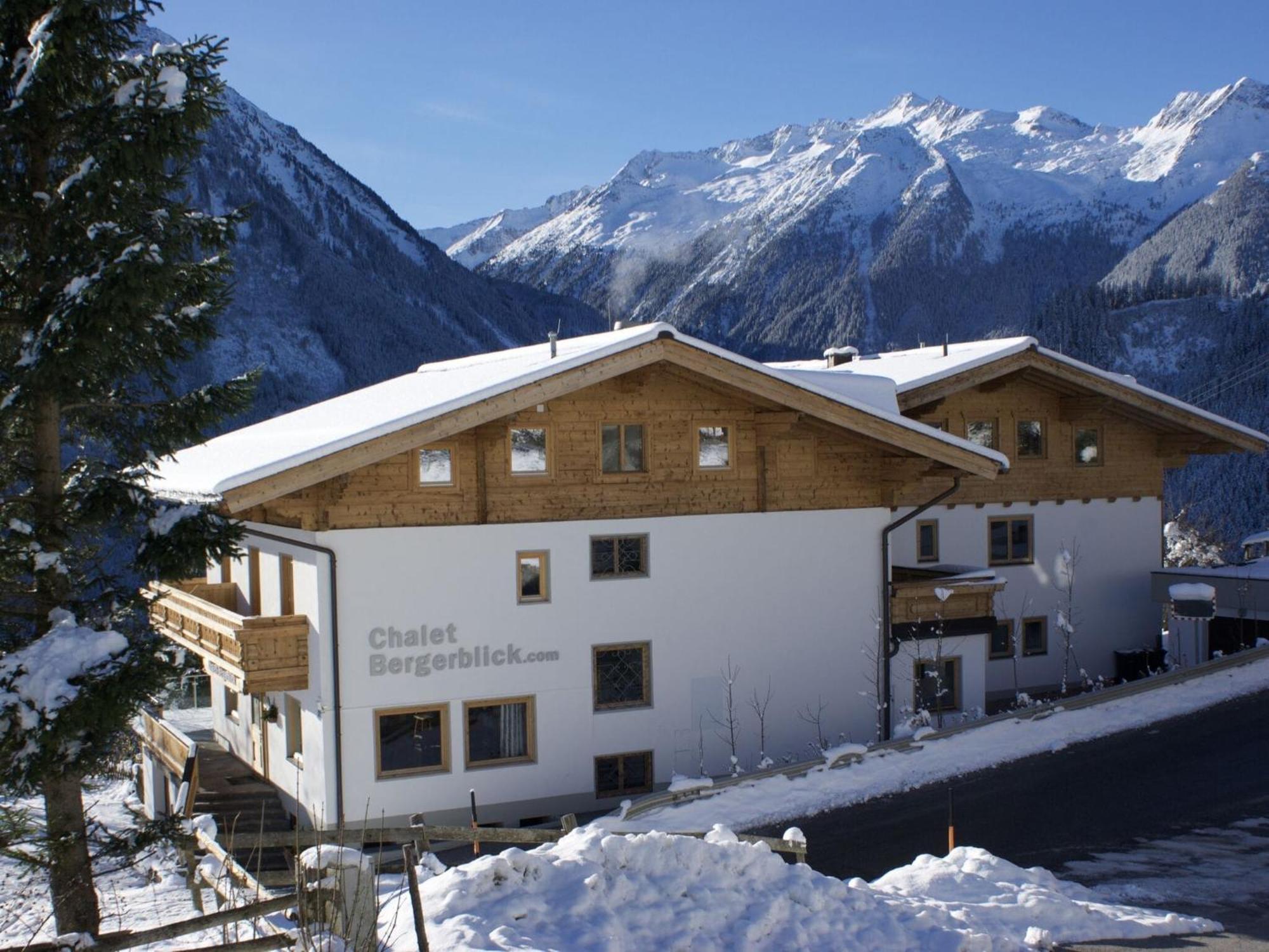 Large luxury chalet near ski area ZillerArena K nigsleiten Konigsleiten Eksteriør bilde