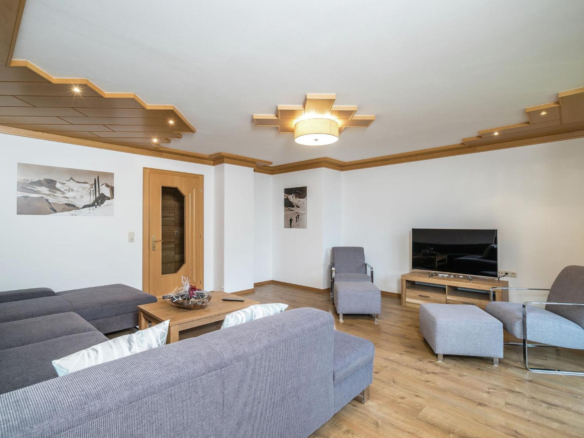 Large luxury chalet near ski area ZillerArena K nigsleiten Konigsleiten Eksteriør bilde